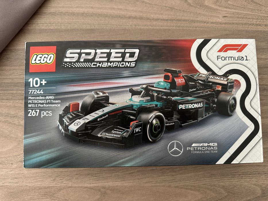 Lego Speed Champions 77244 AMG Petronas F1