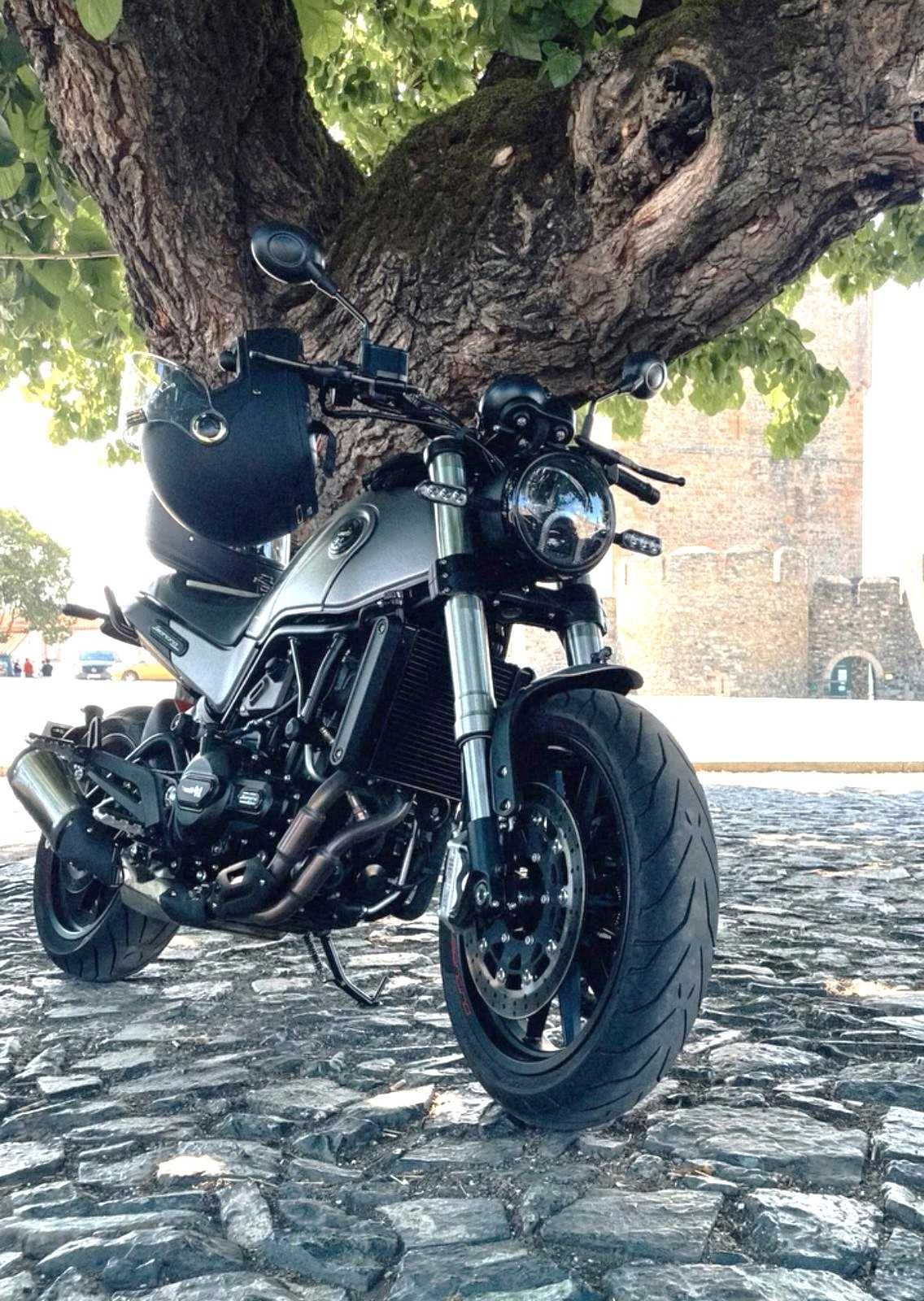 Benelli Leoncino 500 como nova