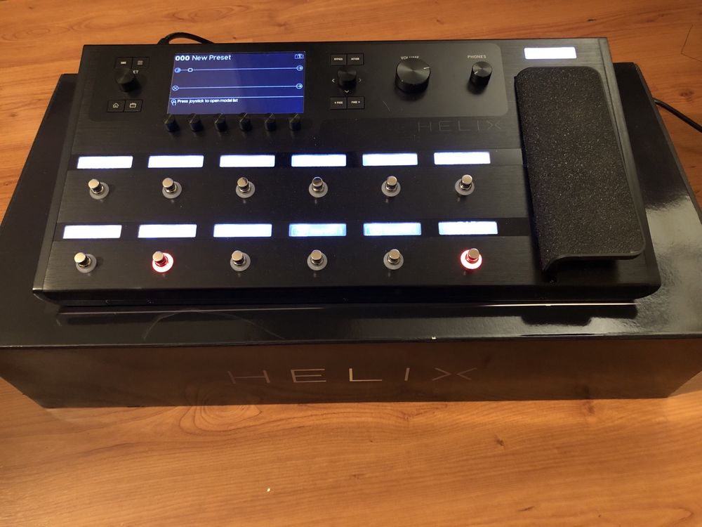 Line6 Helix Floor