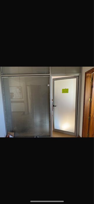 Janelas/divisoes vidro com estores