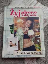 Książka żyj zdrowo z Anną Lewandowską