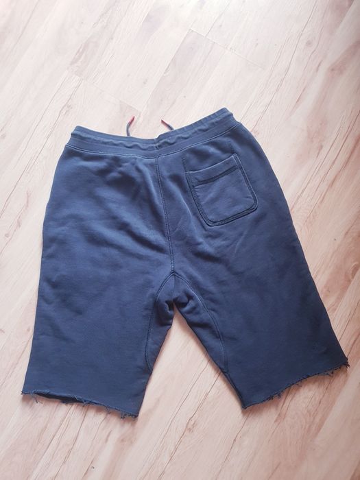 Bawelniane spodenki szorty meskie marki Nike FCB rozmiar S/M.