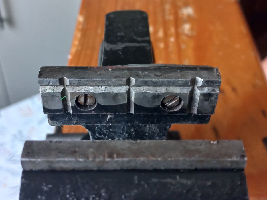 Тиски поворотные  слесарные 60 мм СССР