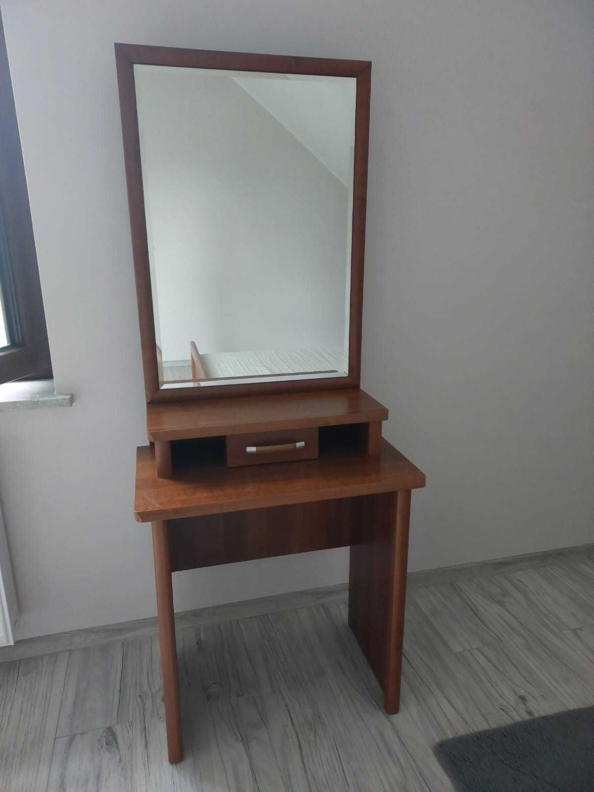 Zestaw mebli do sypialni