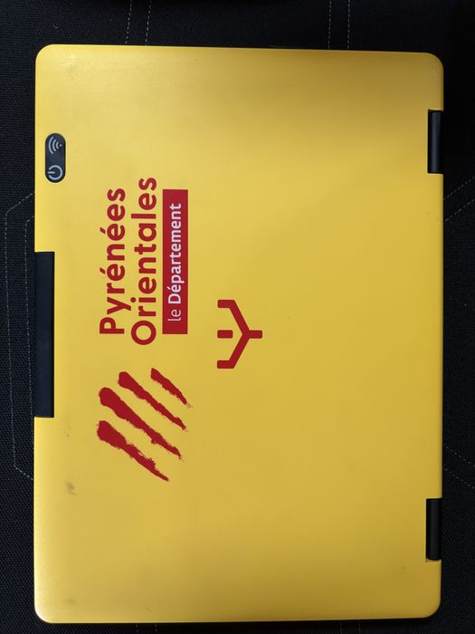 Unowhy 11 – PC de retoma – aspeto impecável