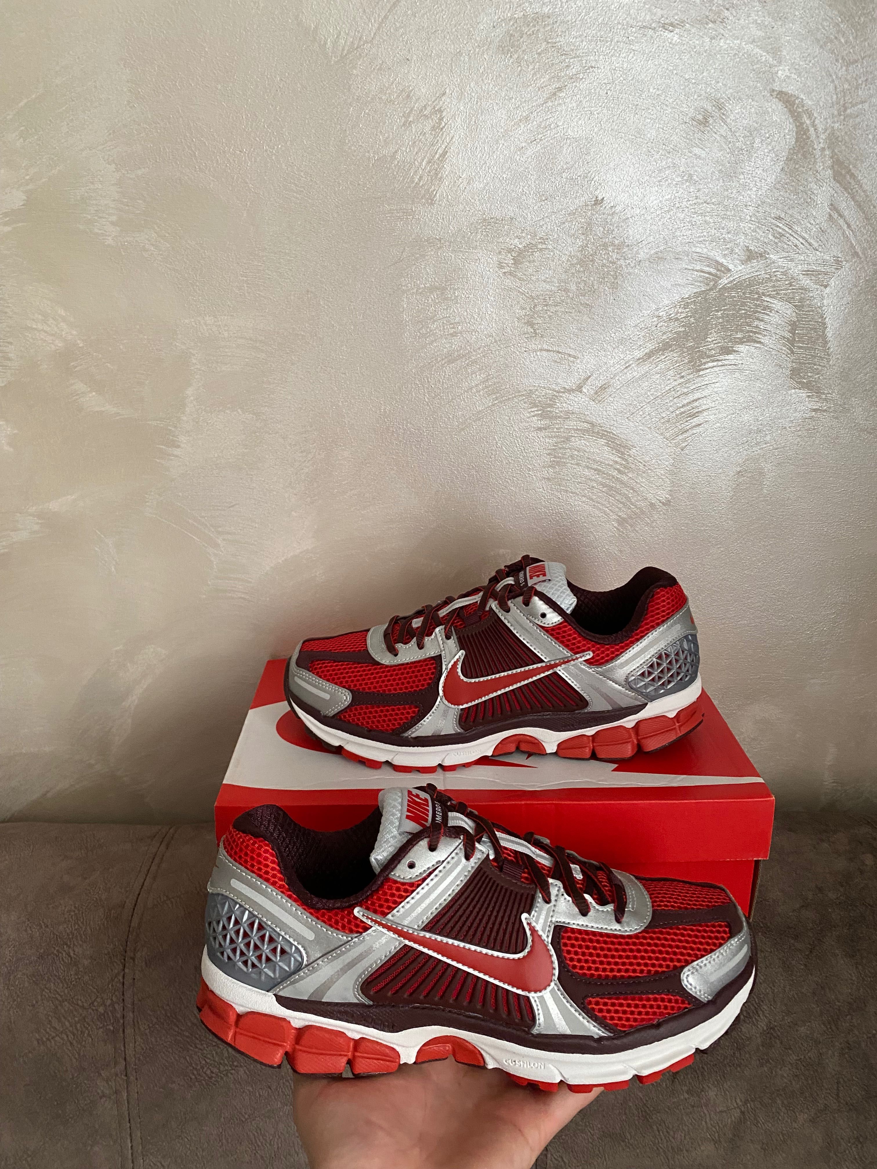 Nike Vomero 5 (оригінал)