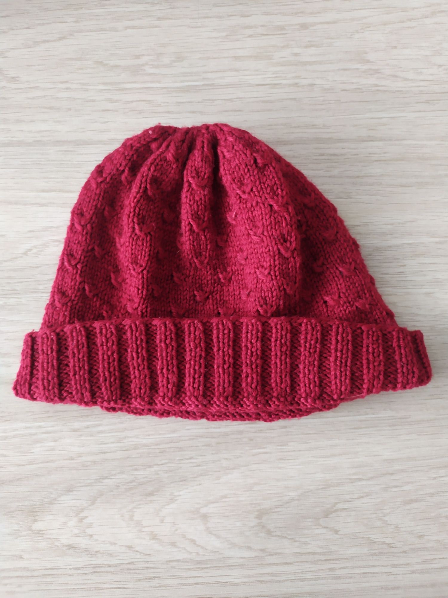 Czerwona czapka handmade