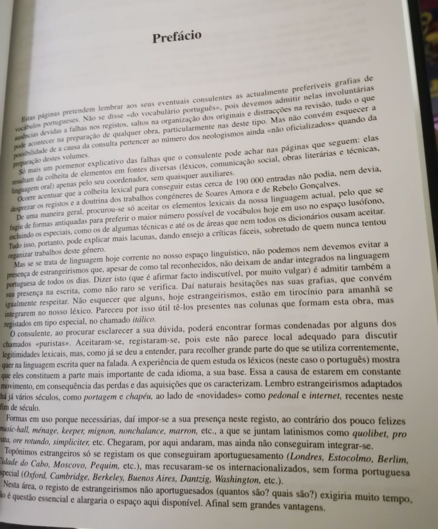 Grande vocabulário da língua portuguesa, de José P. Machadado - NOVOS