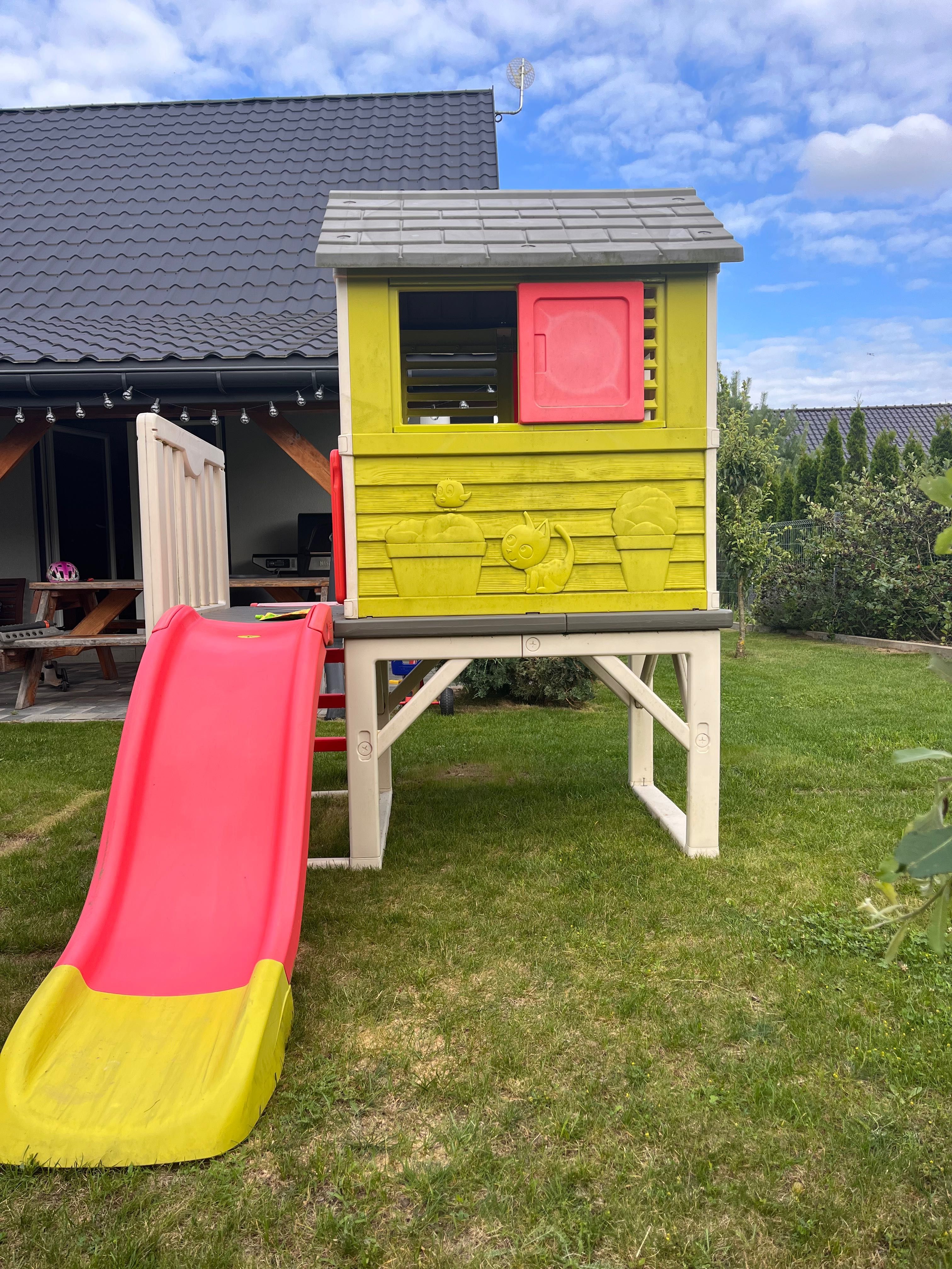 Domek Smoby na palach