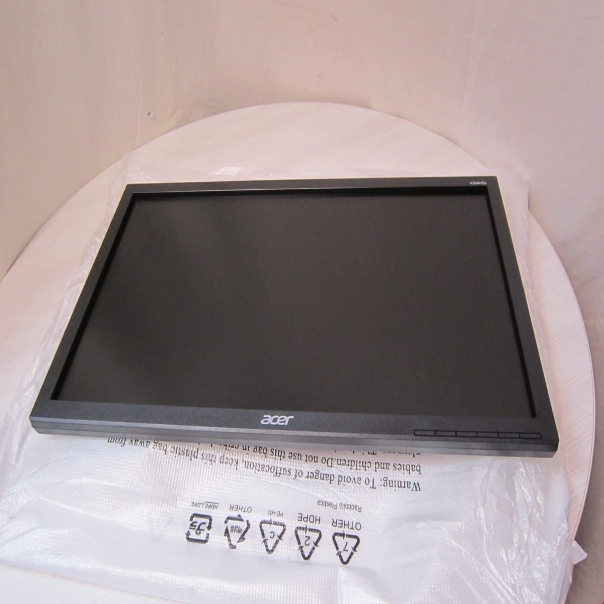 Монитор TFT ACER 19.5" V206HQLAbi (UM.IV6EE.A10) 16:9 TN VGA HDMI