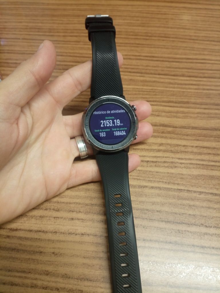 Smartwatch Amazfit Stratos 3 impecável