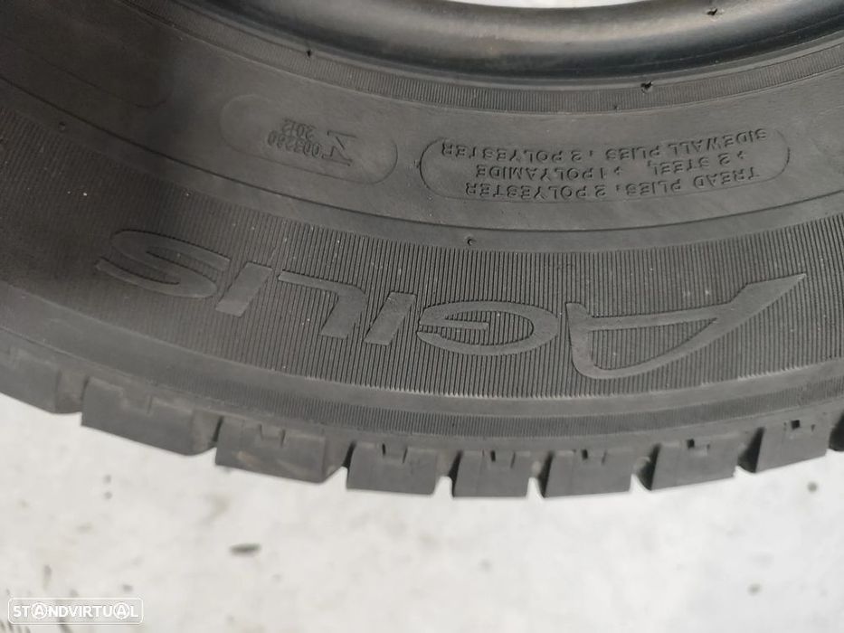 2 pneus semi novos 215-70r15c michelin - oferta dos portes 100 EUROS