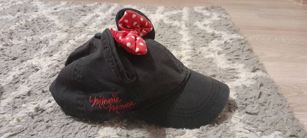 Czapka z   daszkiem dziewczęca