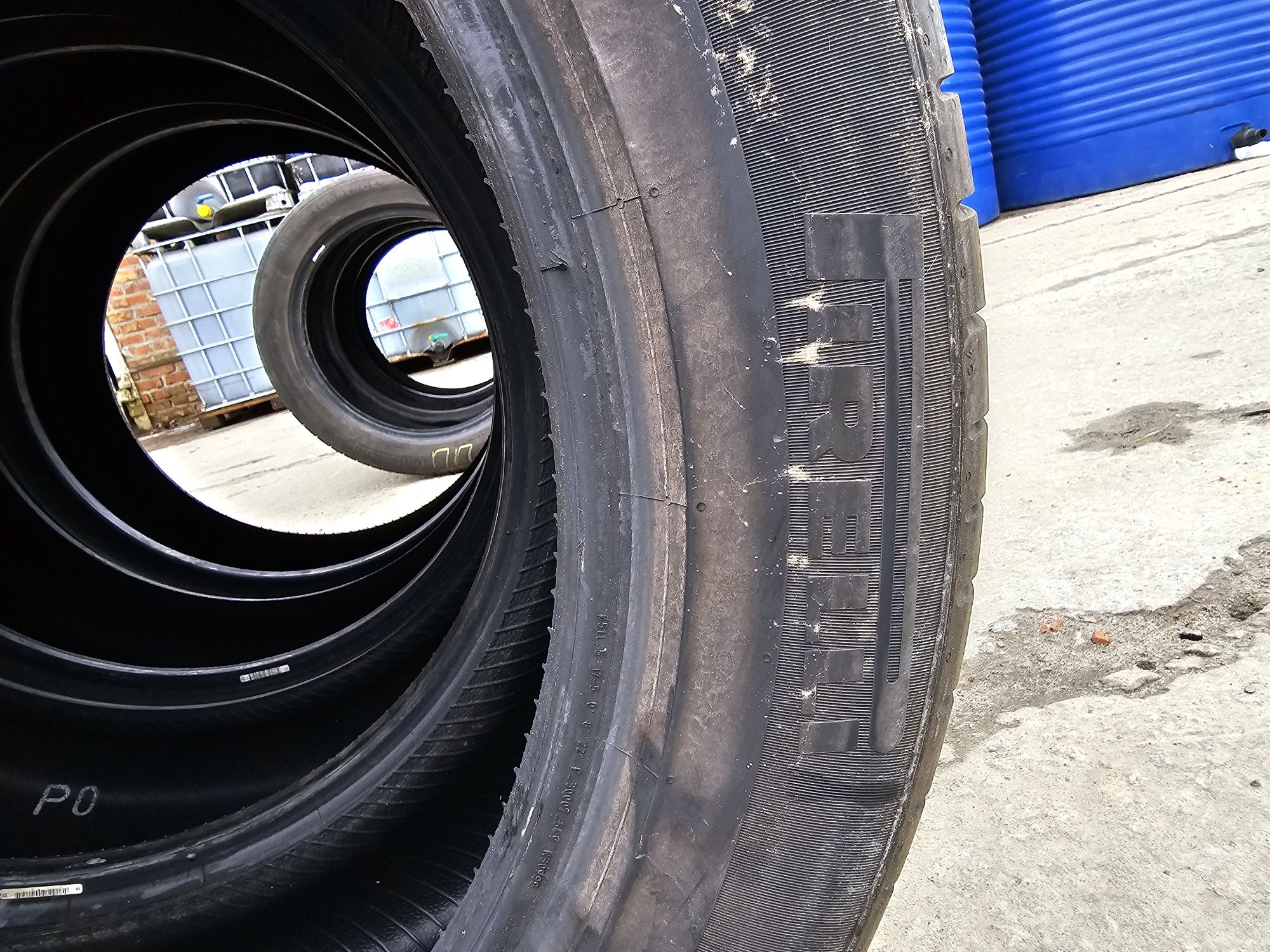 Гума літня Pirelli P Zero 285/45 R20