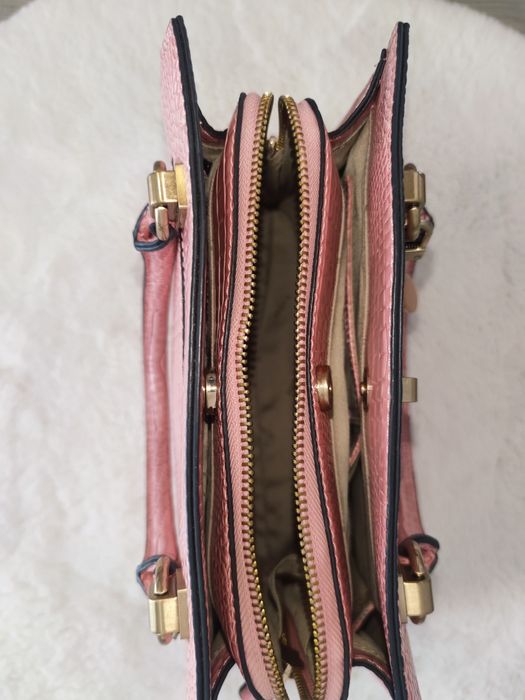 Torebka różowa guess