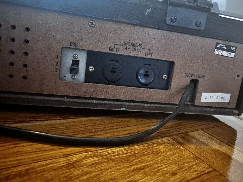 Radio/Aparelhagem com giradisco vintage Crown SGC 5100 de 1982