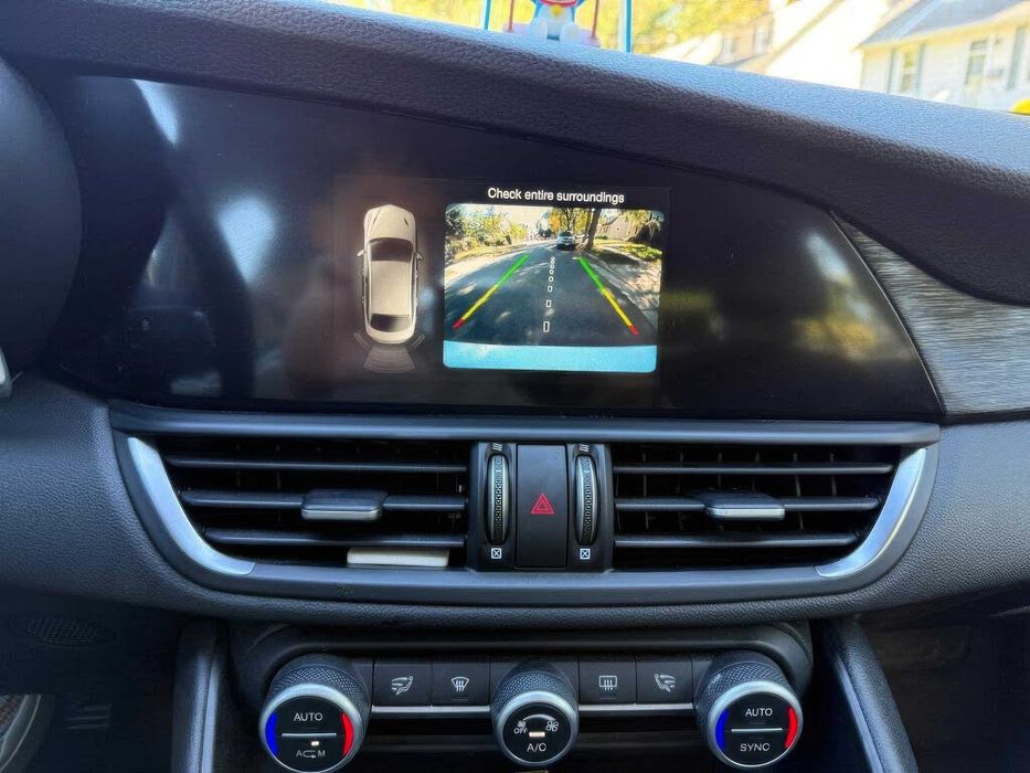 Alfa Romeo Giulia      2018