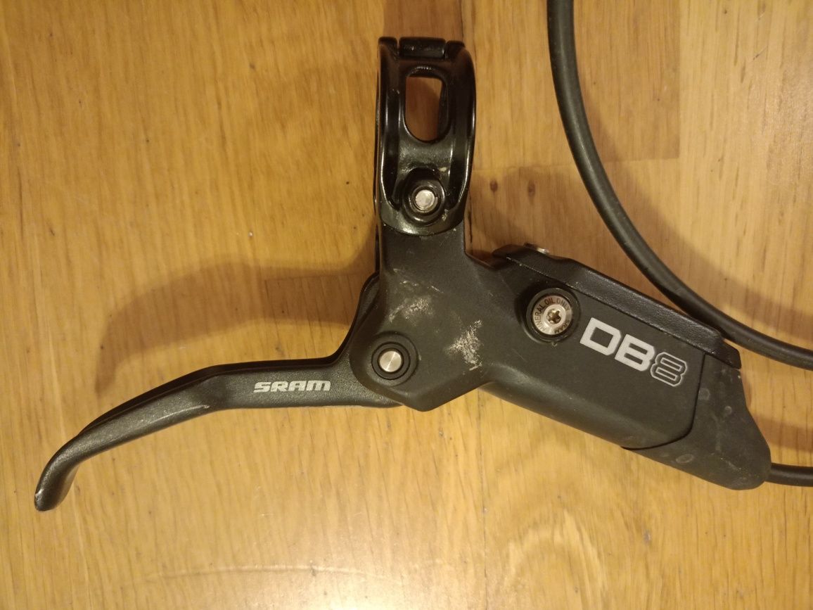 Hamulce SRAM DB8