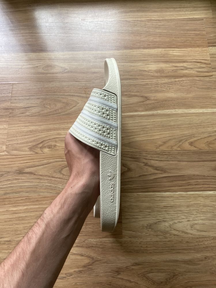 Оригінальні чоловічі шльопанці Adidas