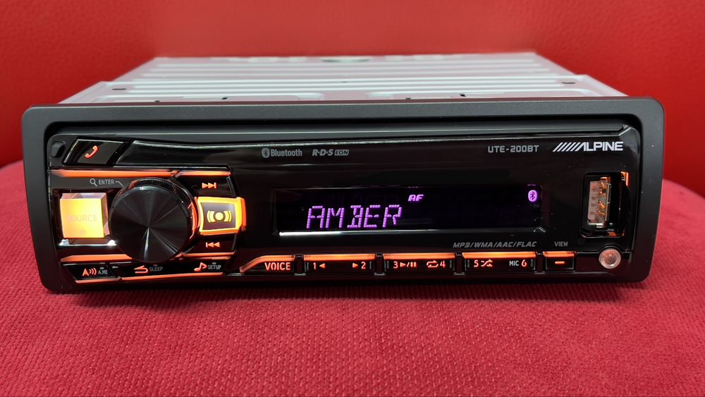 Магнітола Alpine UTE-200BT/USB/Bluetooth/4*50W
