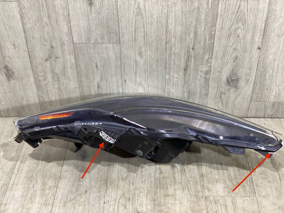 Фара правая передняя Toyota Aygo 2 ( 2014 2015 2016 2017 2018 г.)