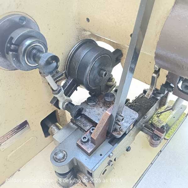Máquina de Bordar (Festonadora) MAIER