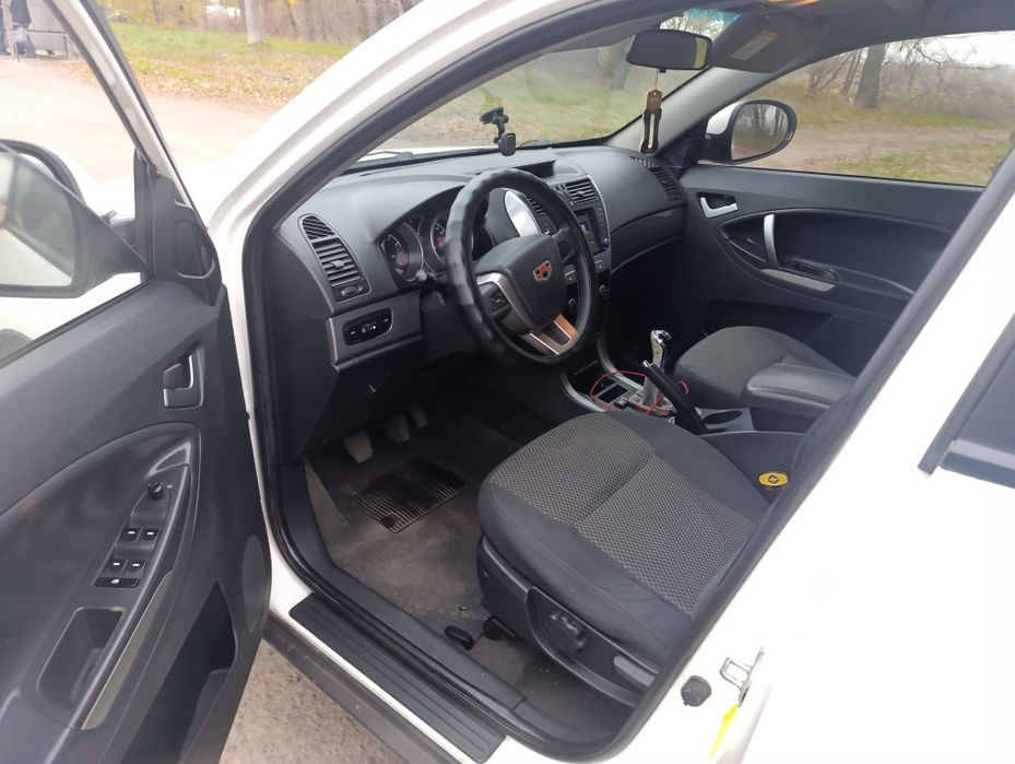 Срочно недорого geely emgrand x7