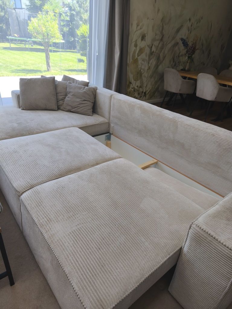 Beżowa sztruksowa kanapa narożnik duży sofa  funkcja spania