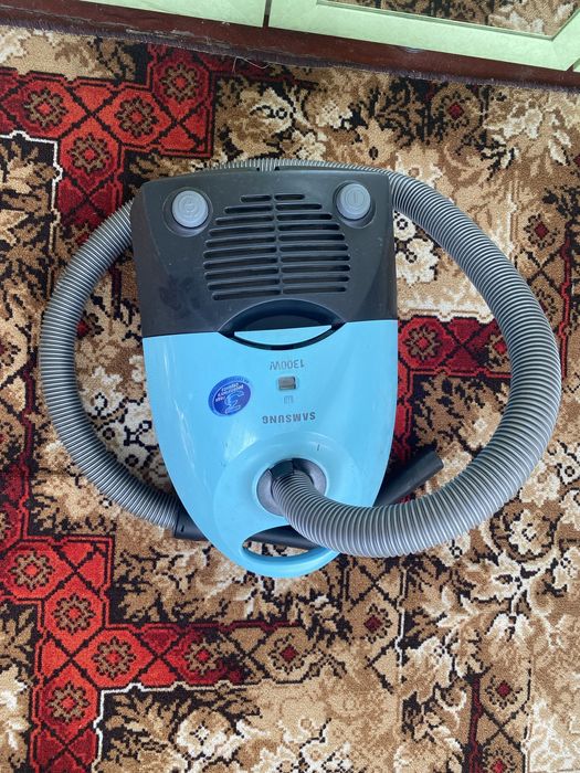 Пылесос Samsung 1300W