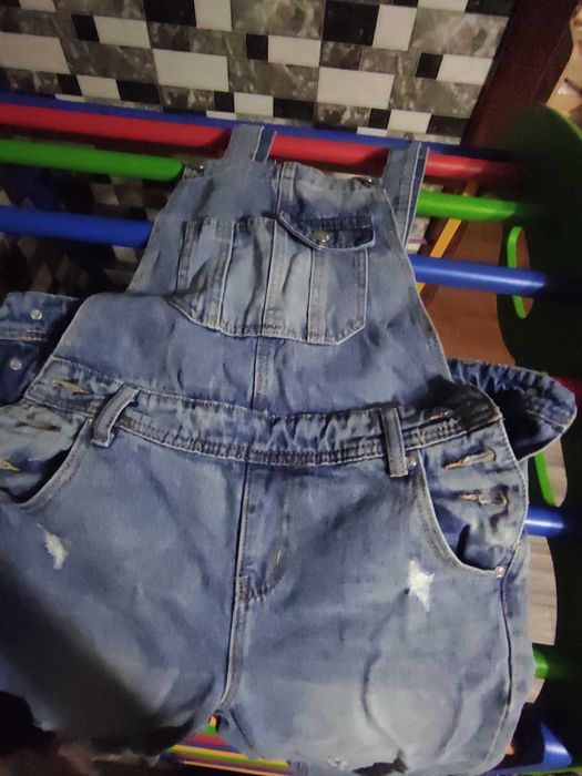 Джинсовий комбінезон