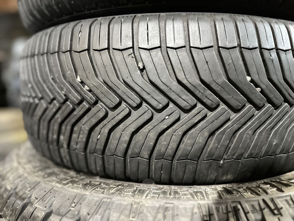 Всесезонні шини 215/60 R16 Michelin CrossClimate 2шт Italy