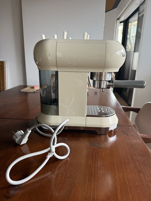 Smeg Máquina de café Anni 50’ ECF01