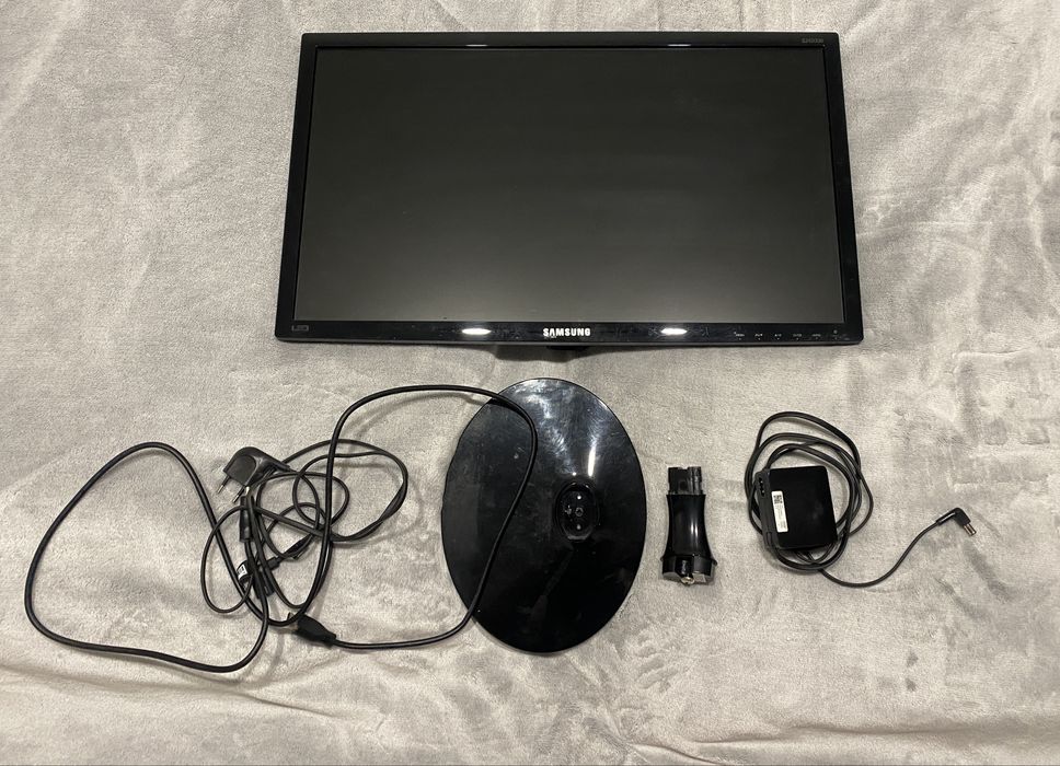 Komputer stacjonarny i5-10400F / RX 570 8GB / 16GB RAM + Monitor