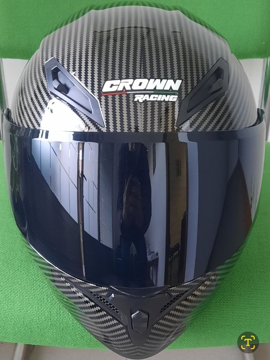 Capacete modular com viseira escura