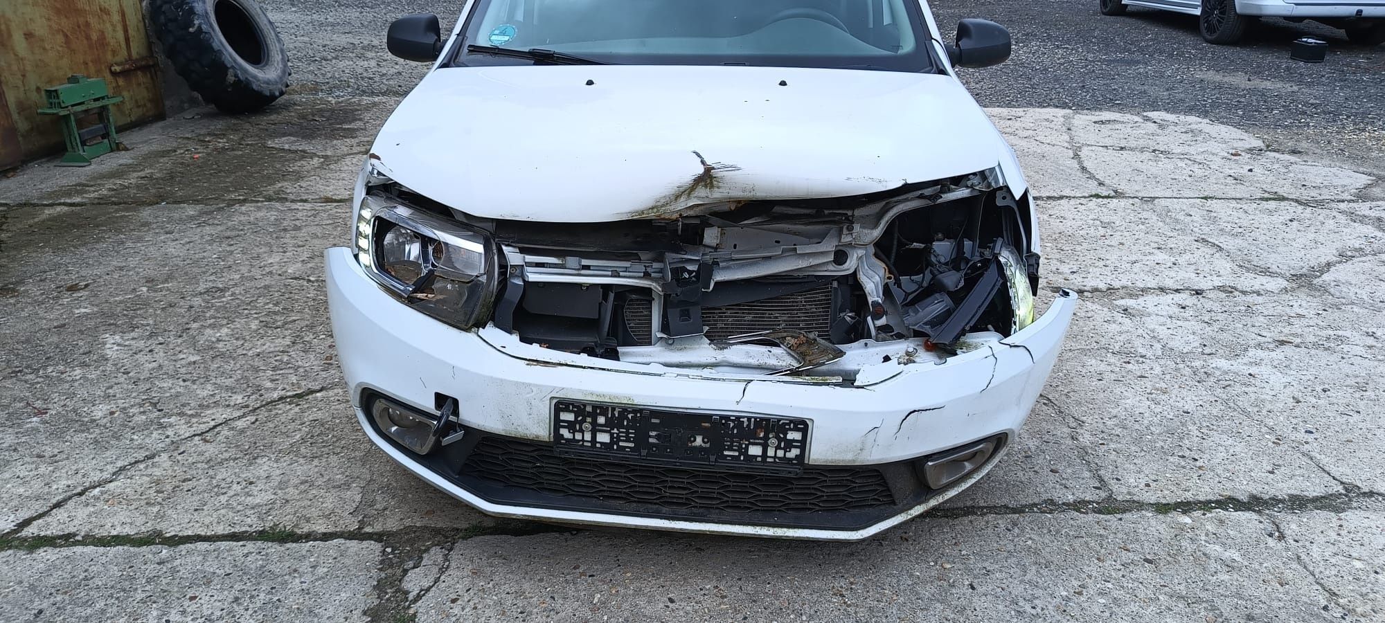 DACIA SANDERO na części!