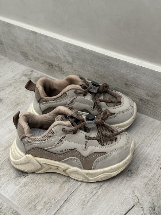 Кросівки дитячі