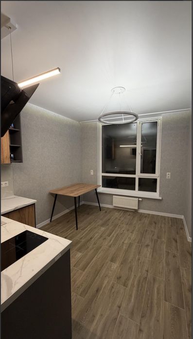 Продаж/Квартира, Київ, Голосіївський район, вул. Столичне шосе, 1