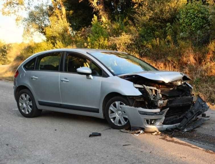 CITROEN C4 - acidentado