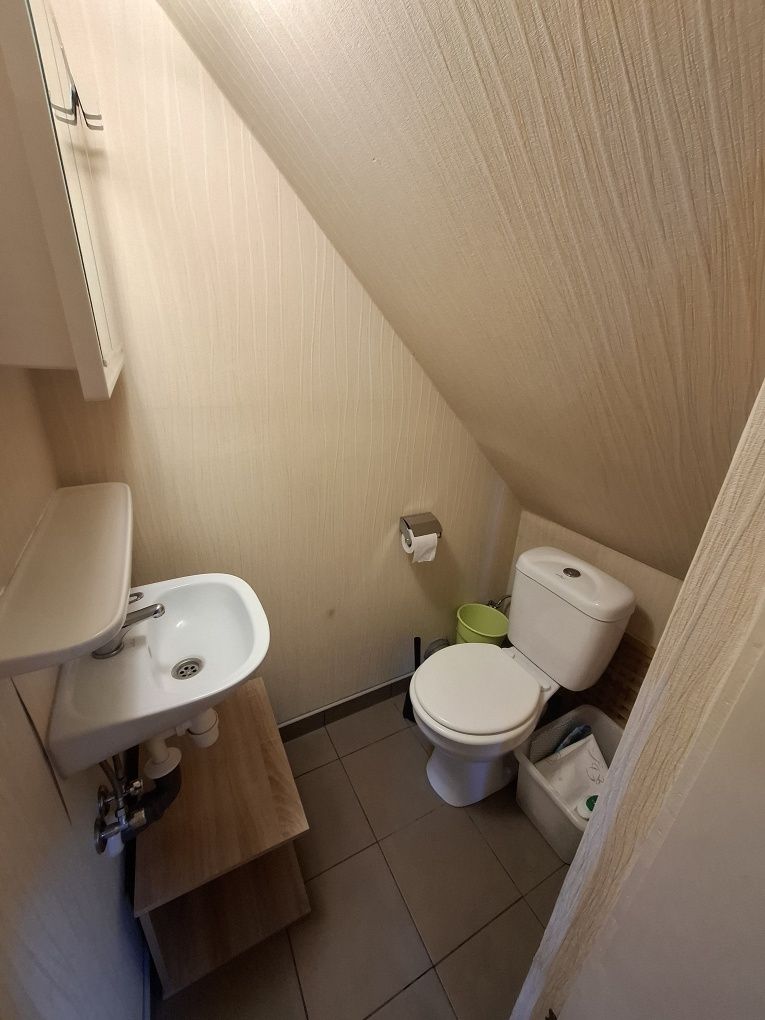 Pokój na wynajem z własnym aneksem i WC