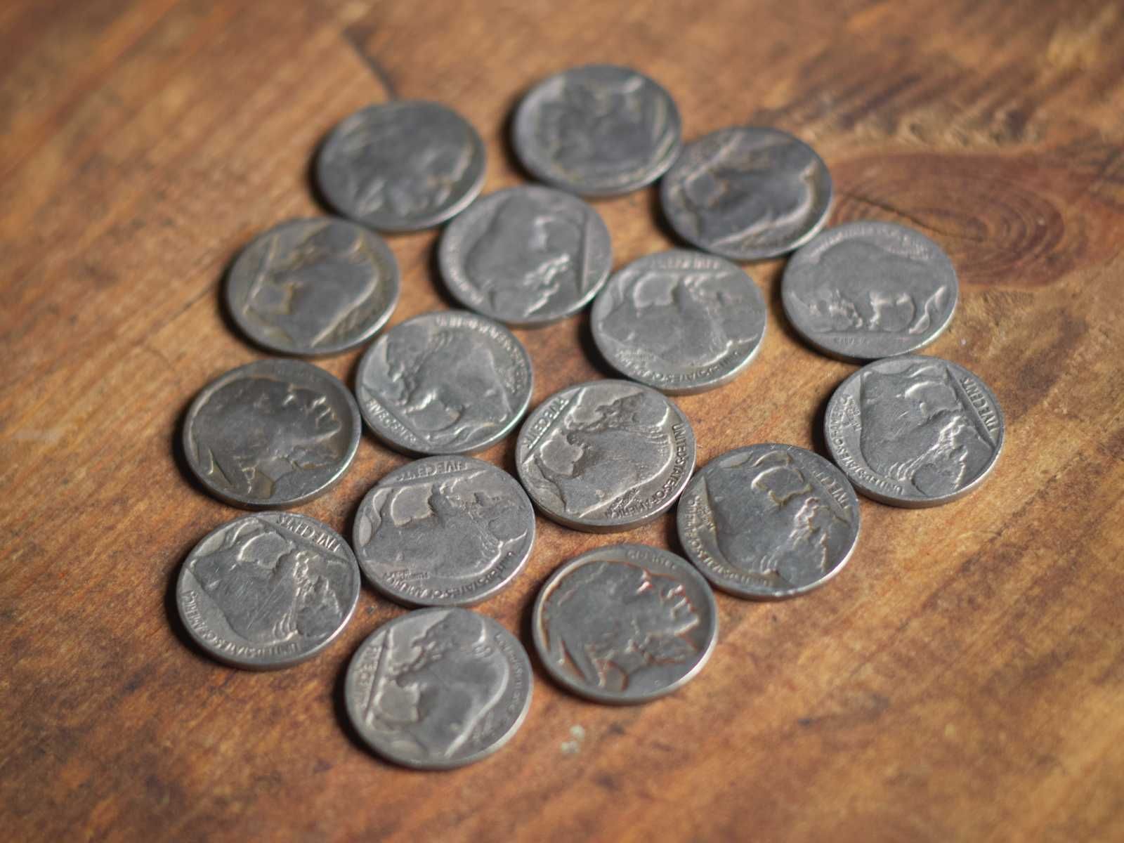15 монет 5 центів США Баффоло нікель приблизно 1925 рік