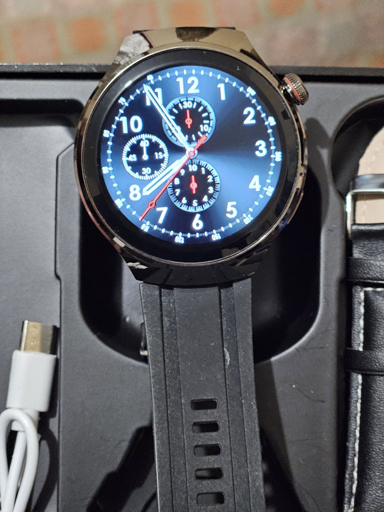 WATCH 4+,Годинник