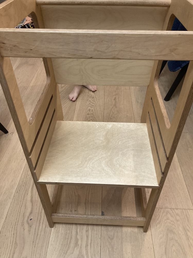 Kitchen helper z tablicą kredową