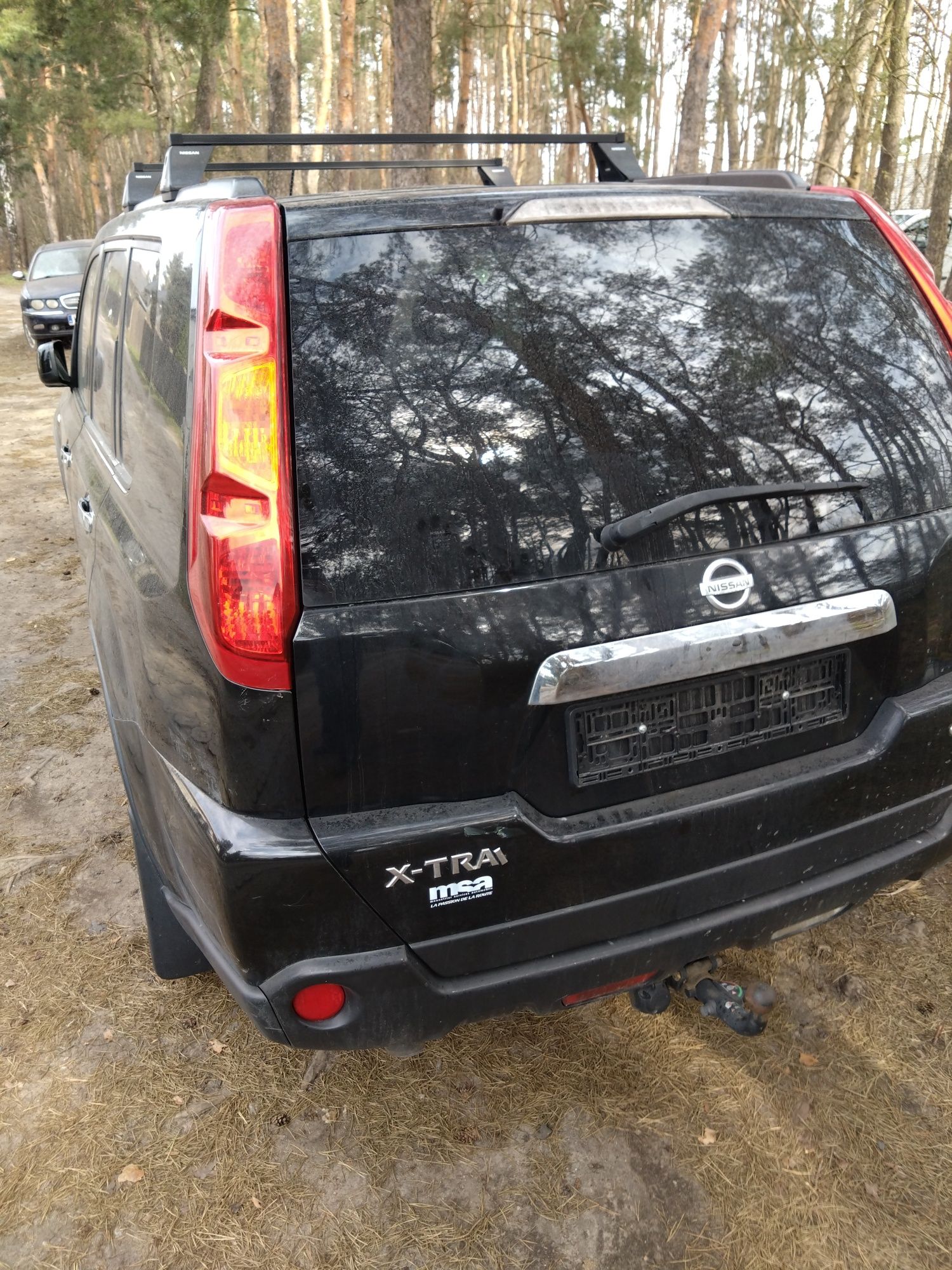 Klapa bagażnika szyba błotnik pas wzmocnienie nissan x-trail 2009 T31