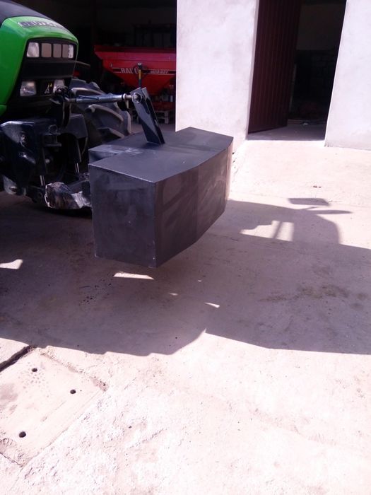 Balast,obciążnik 850 kg.