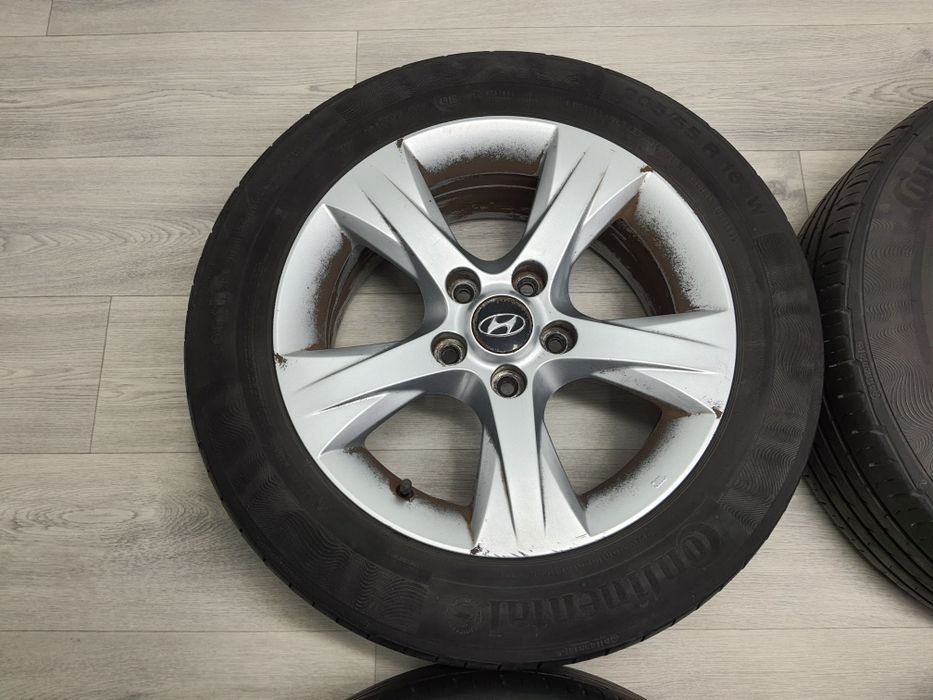 Диски р16 5/114.3 Hyundai,Kia,Mitsubishi з гумою Continental 205/55/16