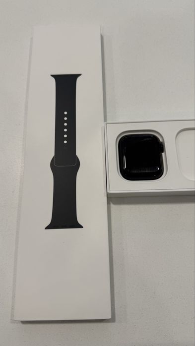 Apple Watch SE 44 mm 2023