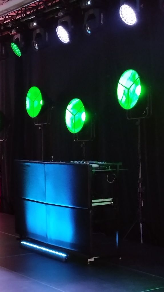 DJ Muzyka z lat 70'S 80'S 90'S Pop-Disco-Eurodance. Oświetlenie.