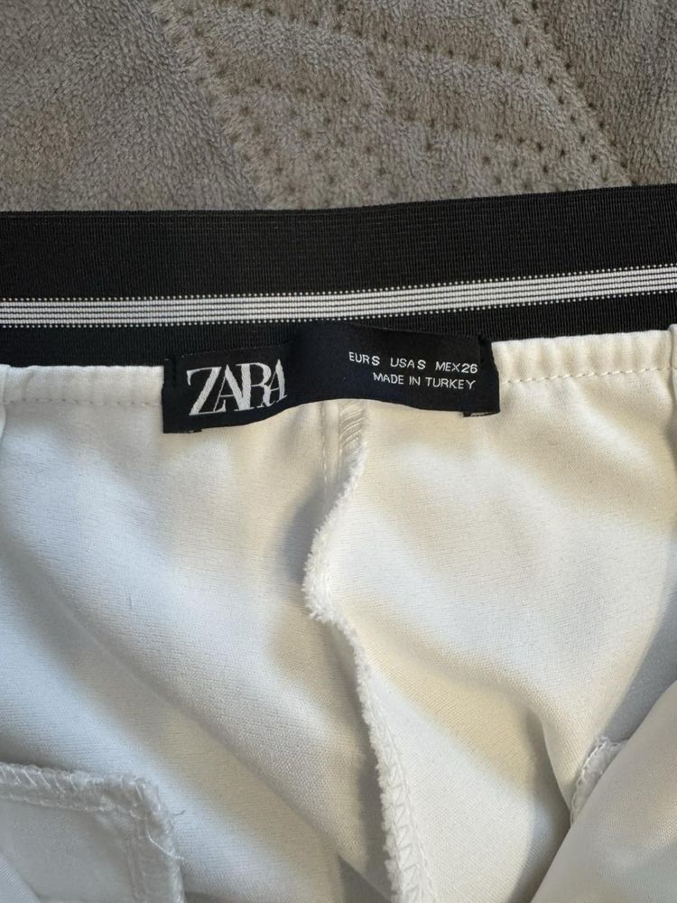 Жіночі штани Zara Jogger waist