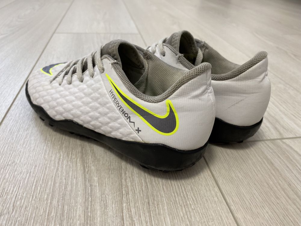 Шиповки nike hypervenom 33 размер