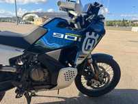 HUSQVARNA Norden Expedition 901 semi-nova